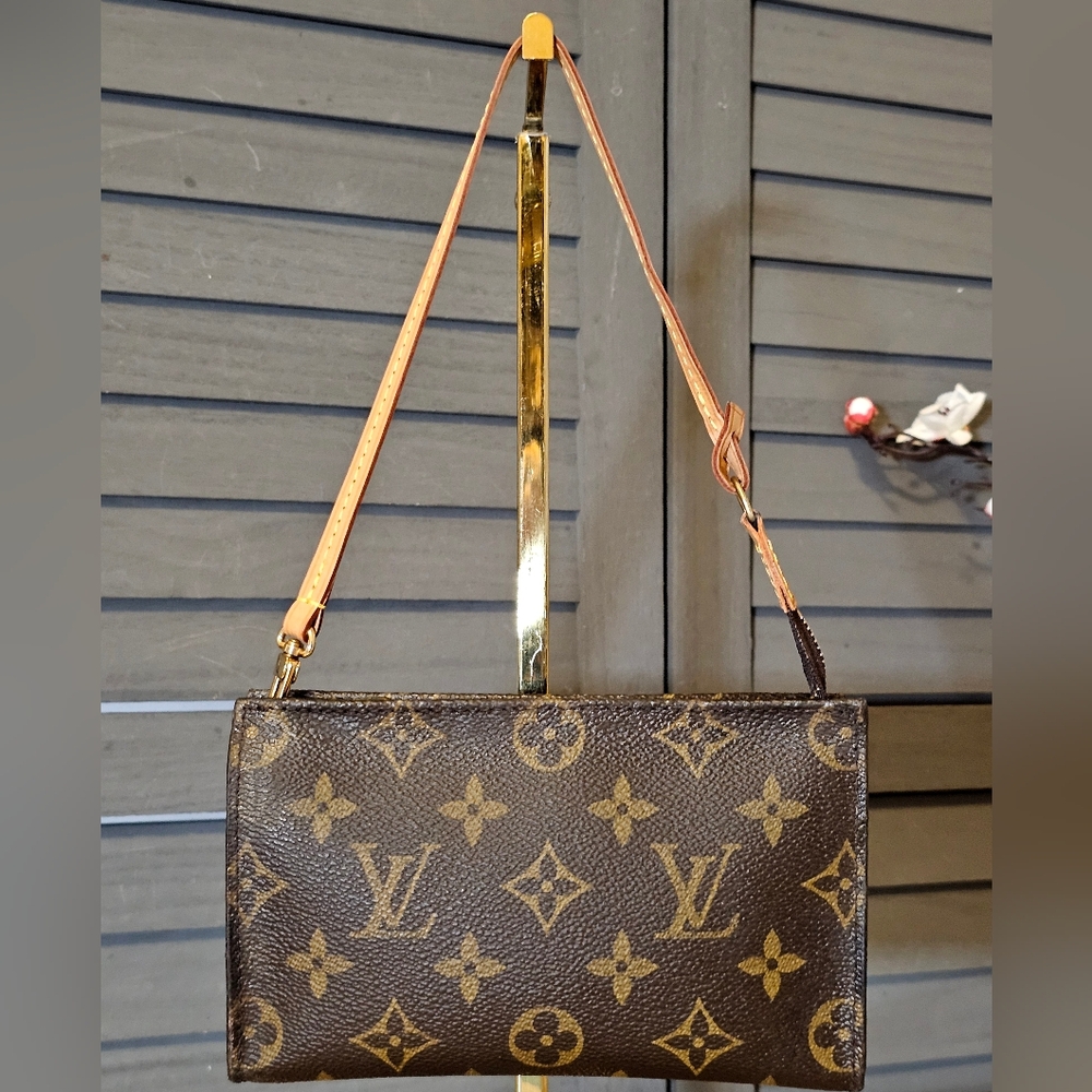 Authentic LOUIS VUITTON Monogram Bucket PM Accessories Pochette